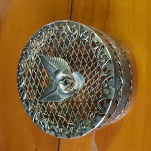 Mesh trinket box